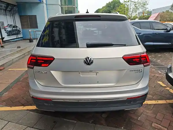 Volkswagen Tiguan L 2018