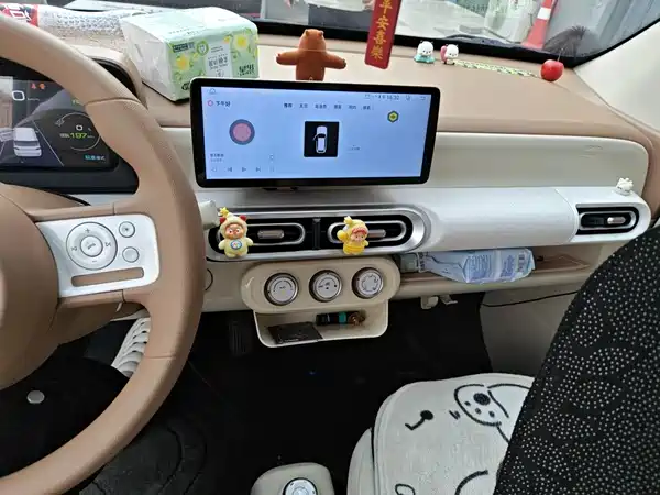 Wuling Hongguang MINIEV 2025