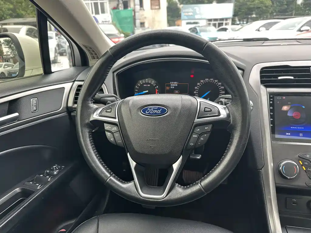 Ford Mondeo 2019 — фото 14