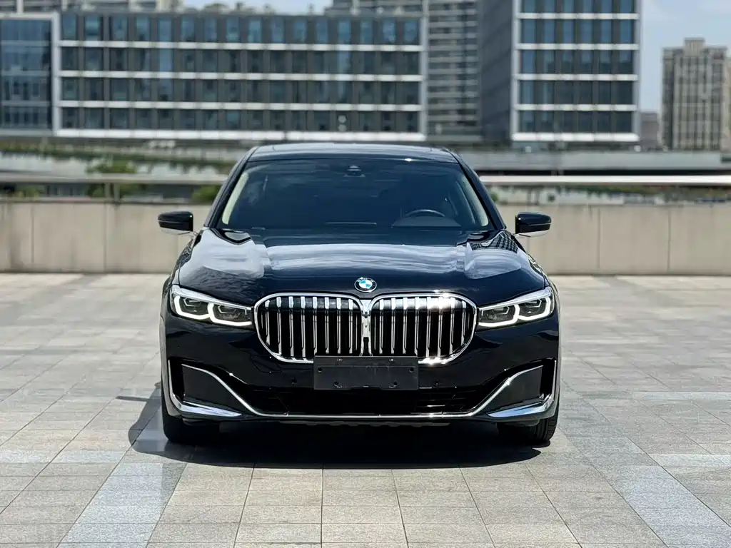 BMW 7 Series 2019 — фото 2
