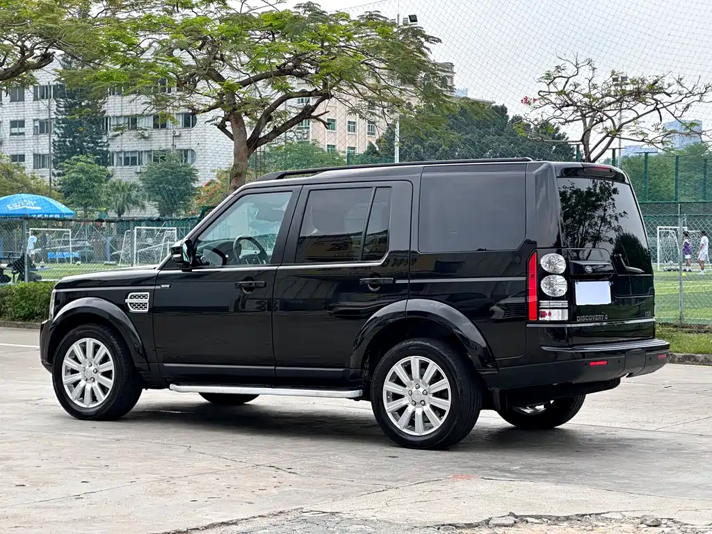 Land Rover Discovery 2015 — фото 4