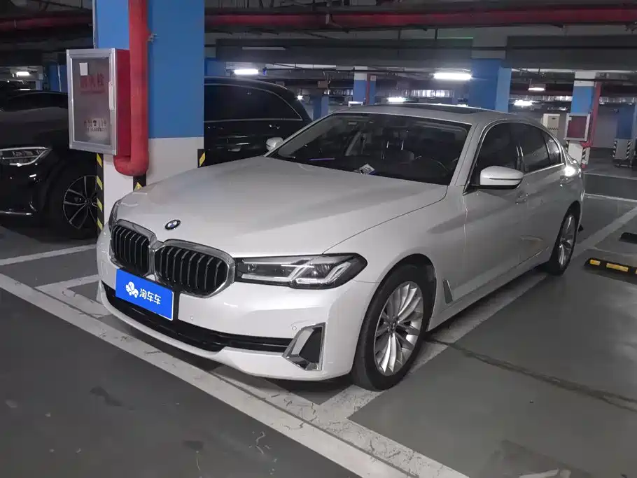 BMW 5 Series 2021