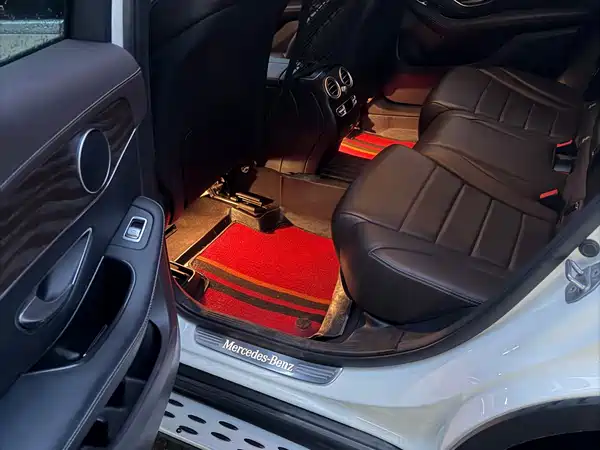 Mercedes-Benz GLC 2023