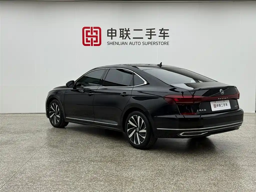 Volkswagen Passat 2024 — фото 3
