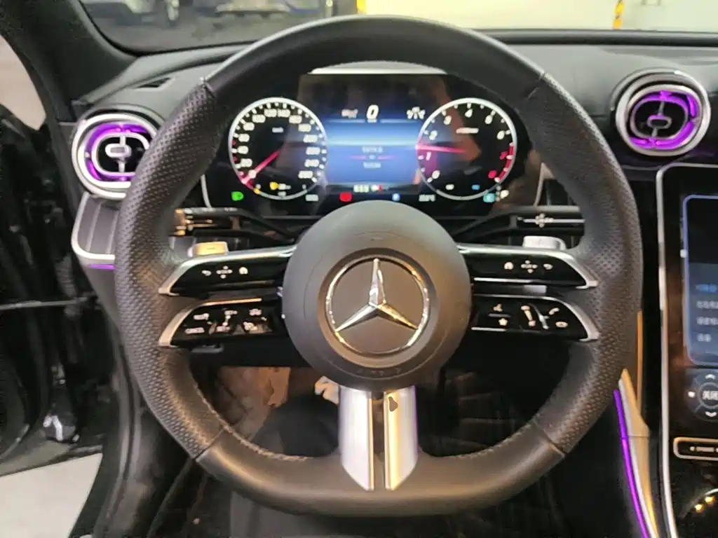 Mercedes-Benz C-Class 2023 — фото 11