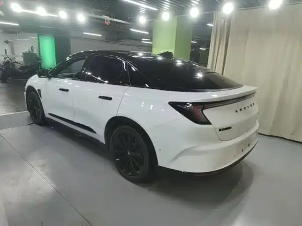 Arcfox Alpha S 2023