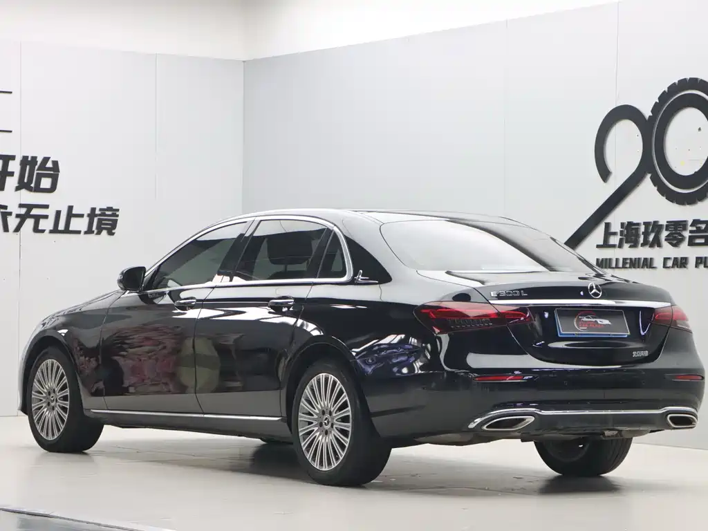 Mercedes-Benz E-Class 2023