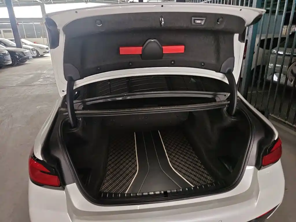 BMW 5 Series 2021 — фото 15