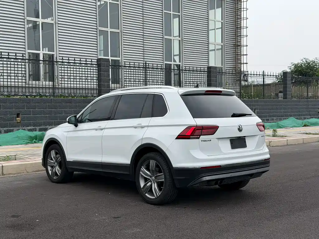 Volkswagen Tiguan 2017 — фото 6