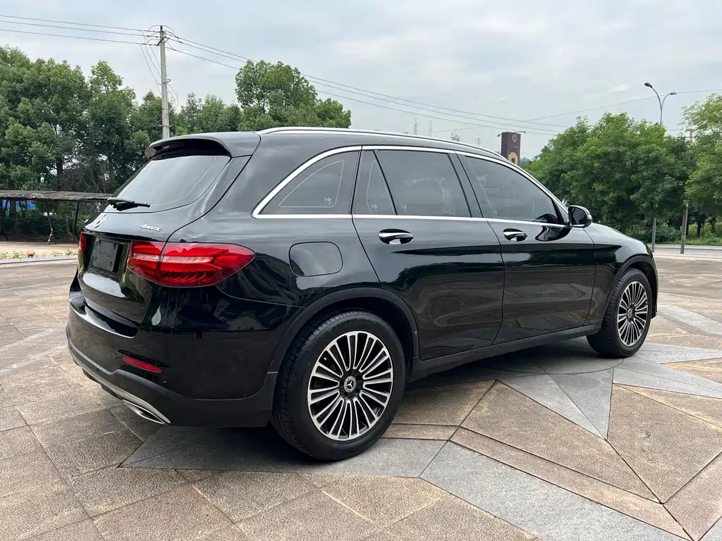 Mercedes-Benz GLC 2018 — фото 4