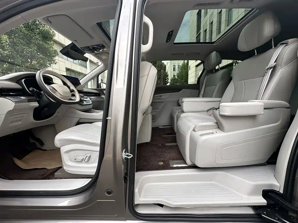 Roewe iMAX8 New Energy 2024 — фото 29