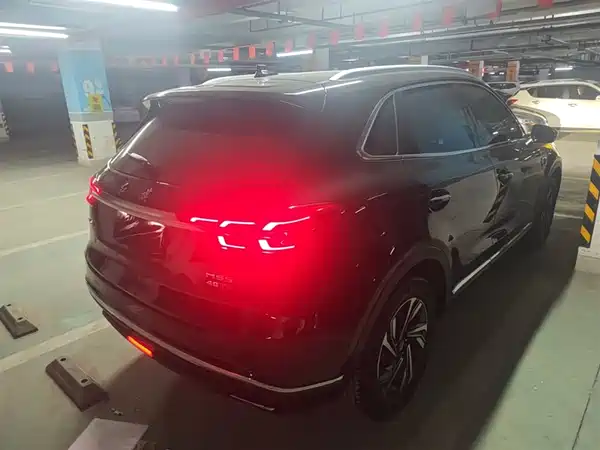 Hongqi HS5 2022