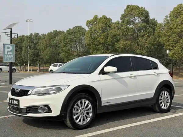 Qoros 3 2016