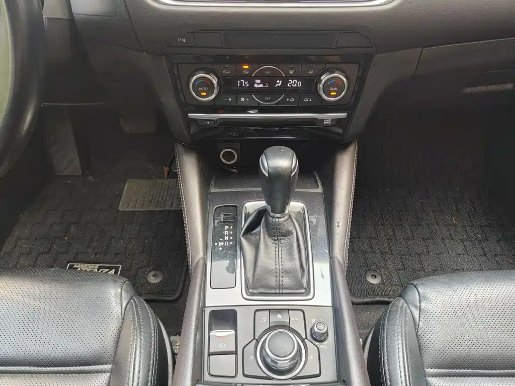Mazda Atenza 2017 — фото 23