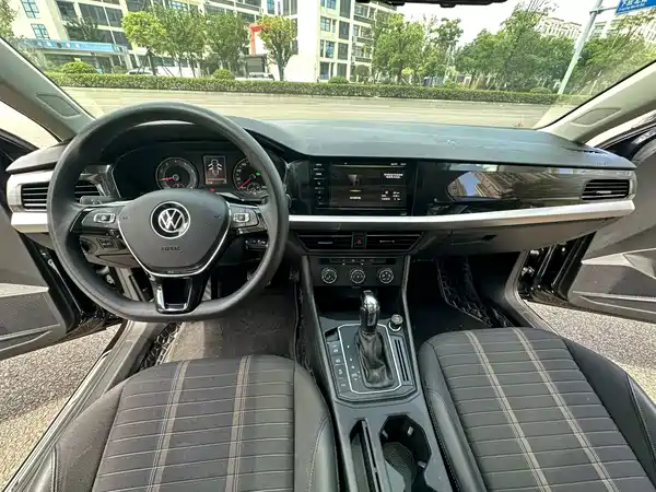Volkswagen Lavida 2021