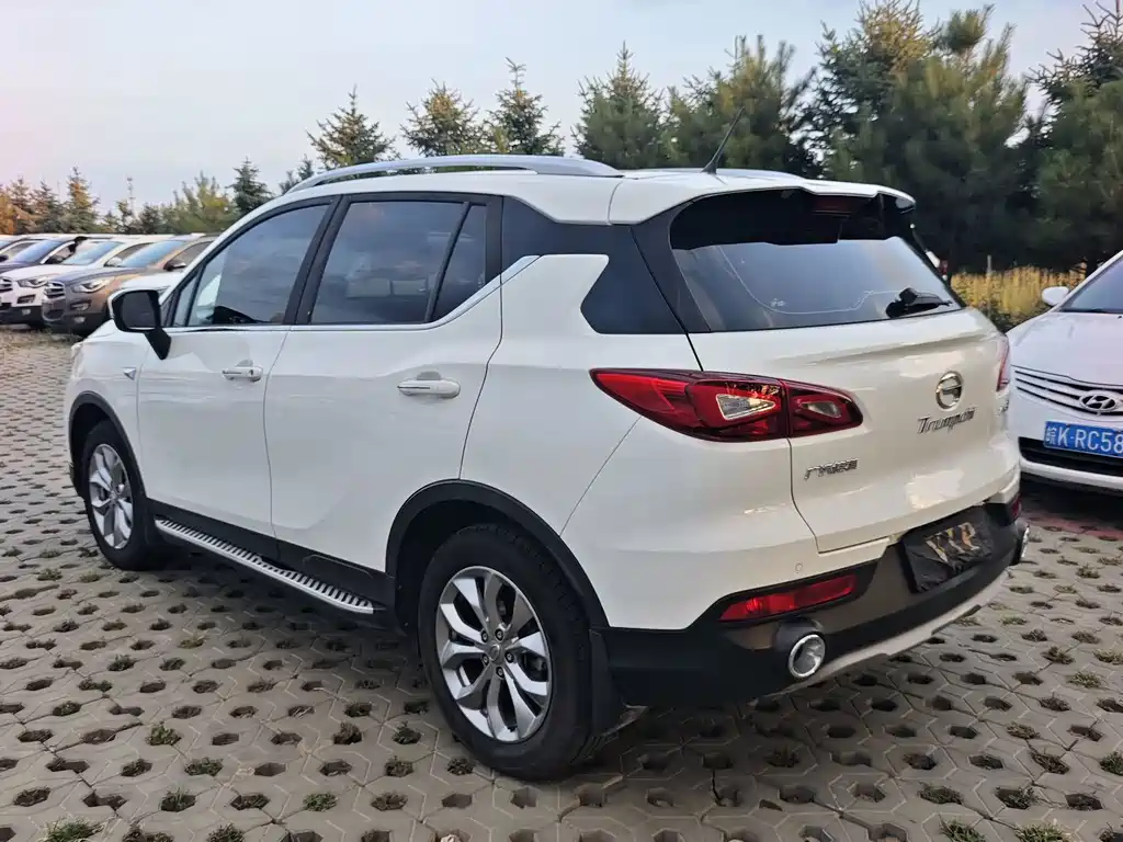 GAC Trumpchi GS3 2018 — фото 7