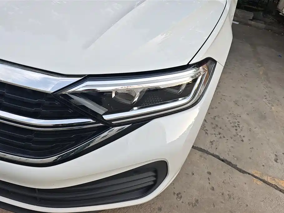 Volkswagen Sagitar 2026