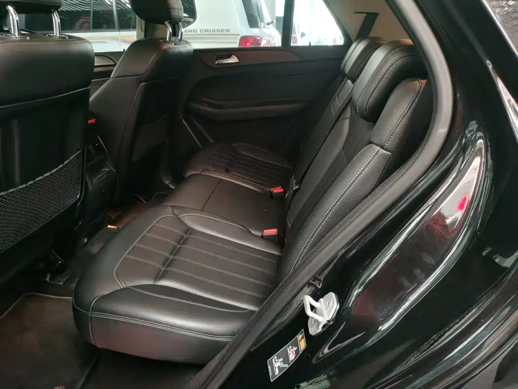 Mercedes-Benz GLE 2017 — фото 13