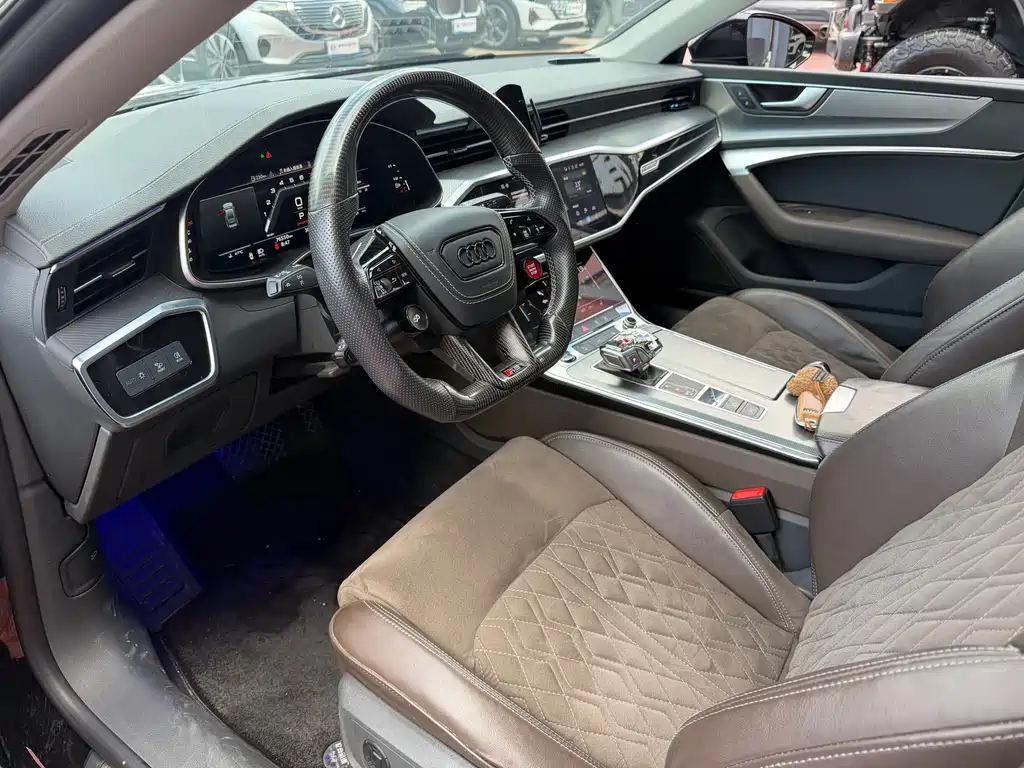 Audi A7L 2024