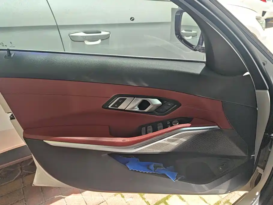 BMW 3 Series 2023