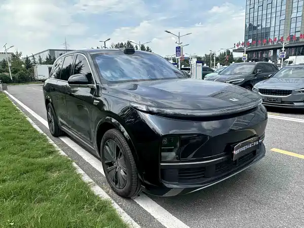 Li Auto L8 2024