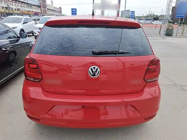 Volkswagen Polo 2016