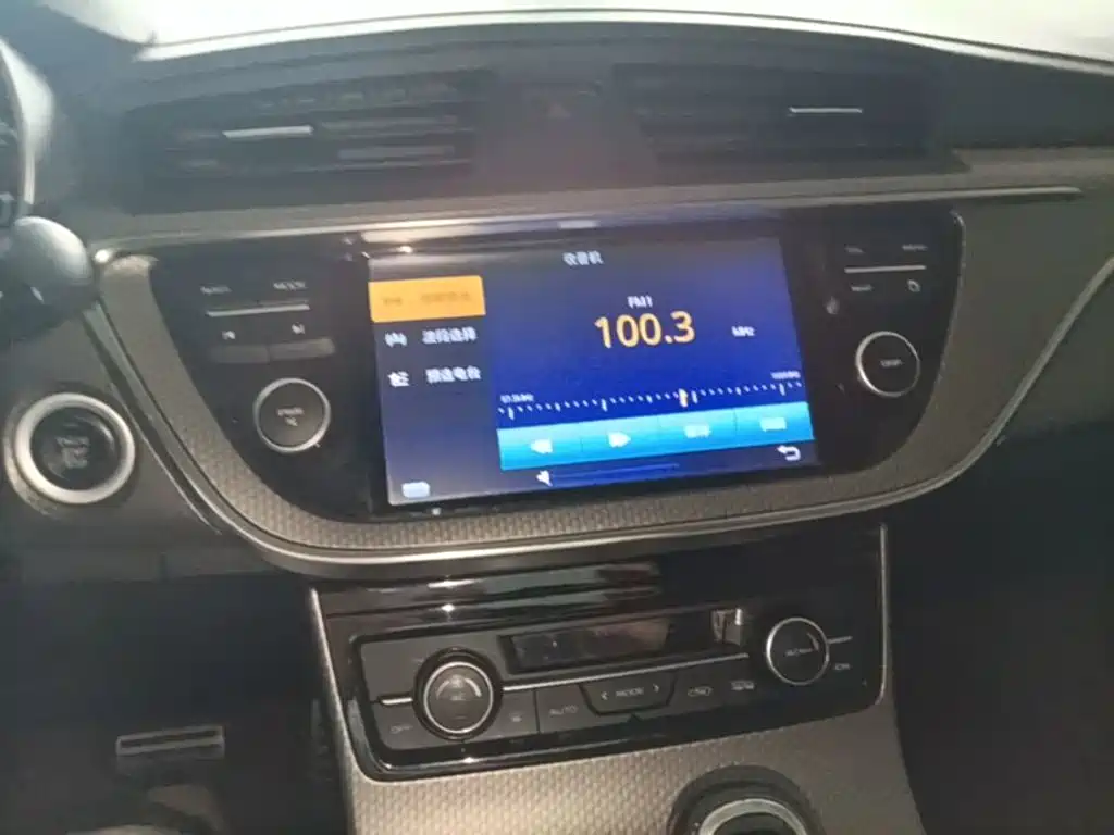 Geely Emgrand GS 2016 — фото 13