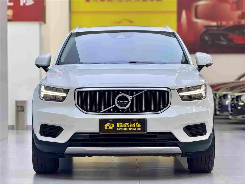 Volvo XC40 2021 — фото 3
