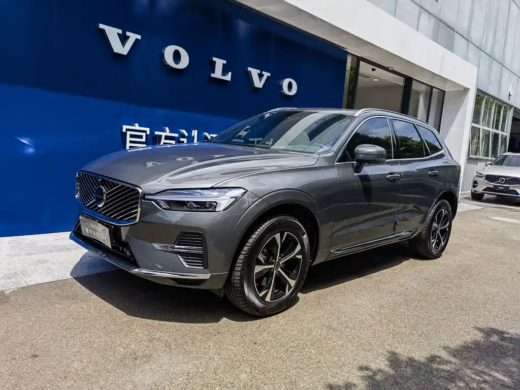Volvo XC60 2025