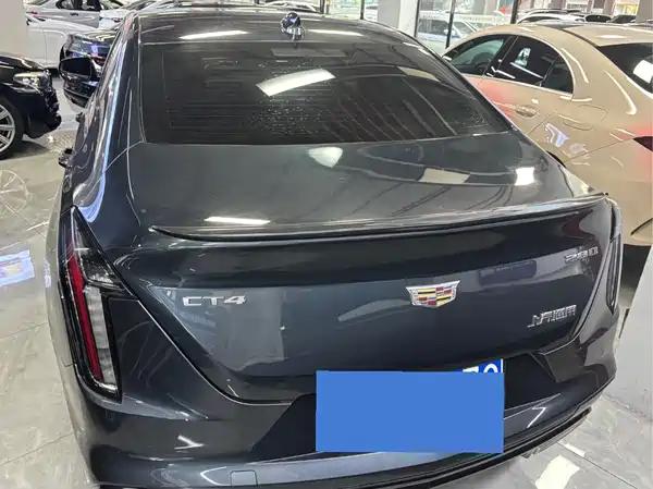 Cadillac CT4 2022