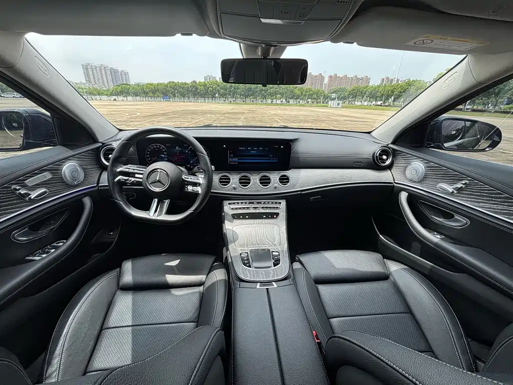 Mercedes-Benz E-Class 2021 — фото 10