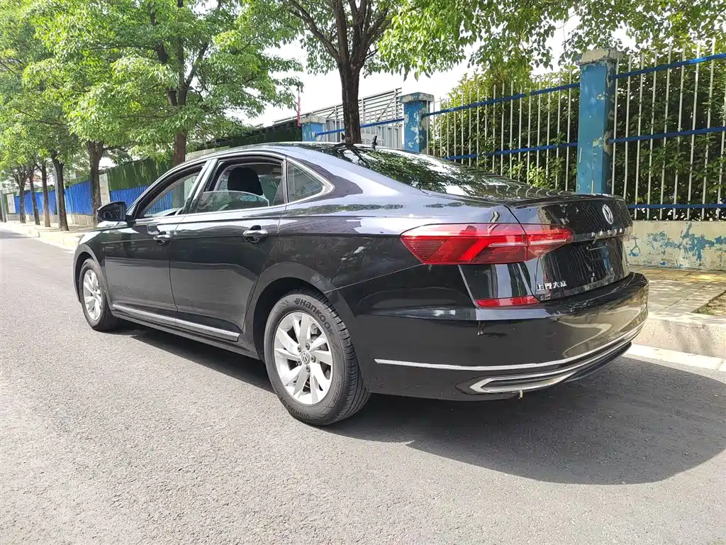 Volkswagen Passat 2020 — фото 8