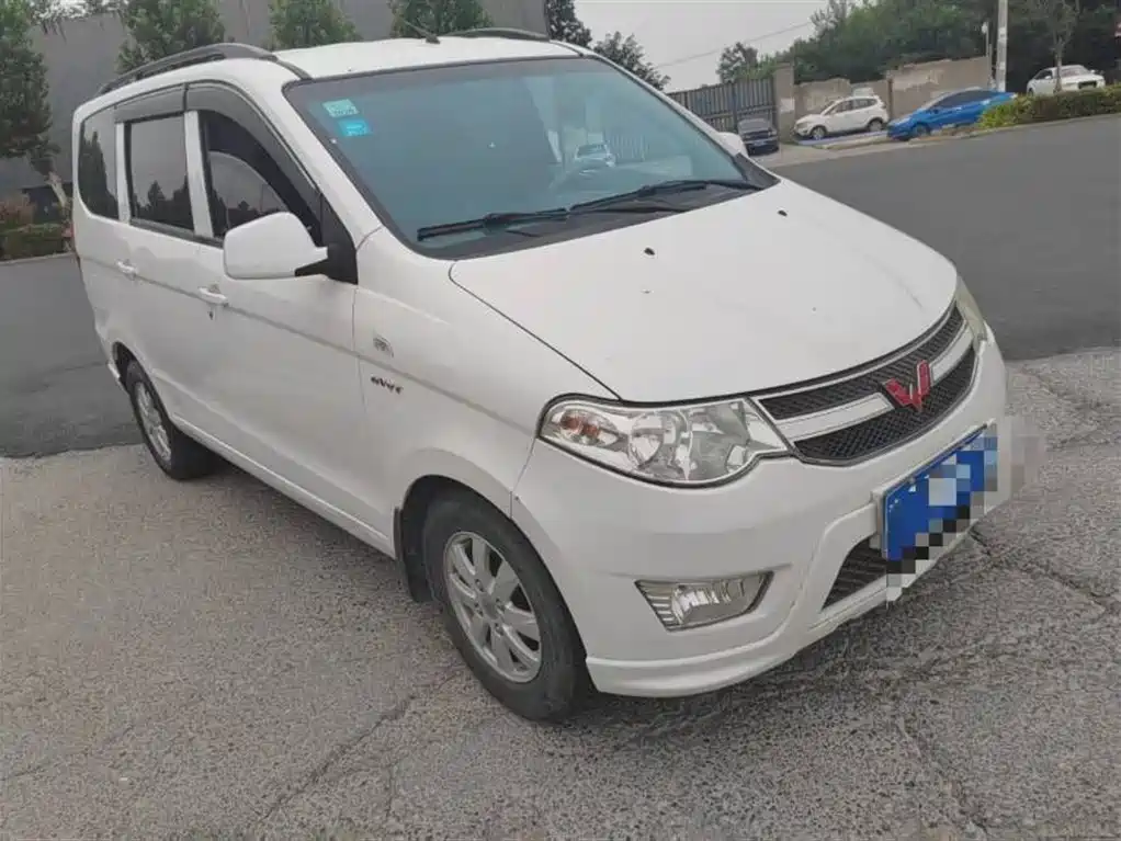 Wuling Hongguang 2018