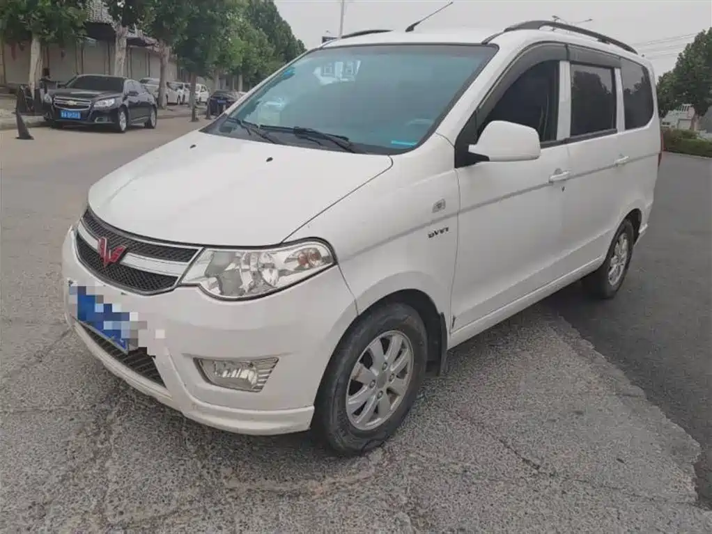 Wuling Hongguang 2018