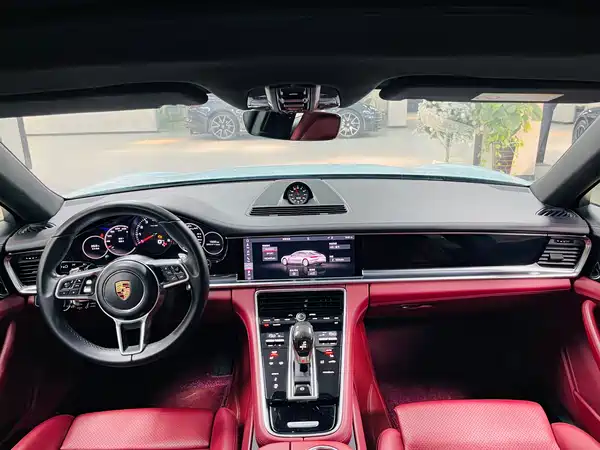 Porsche Panamera 2019