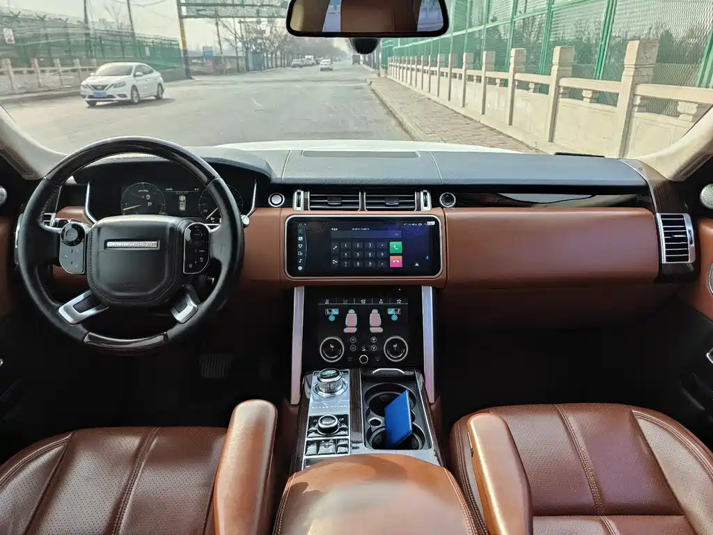 Land Rover Range Rover 2015 — фото 13