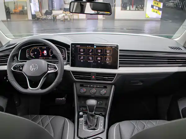 Volkswagen Tiguan L 2023