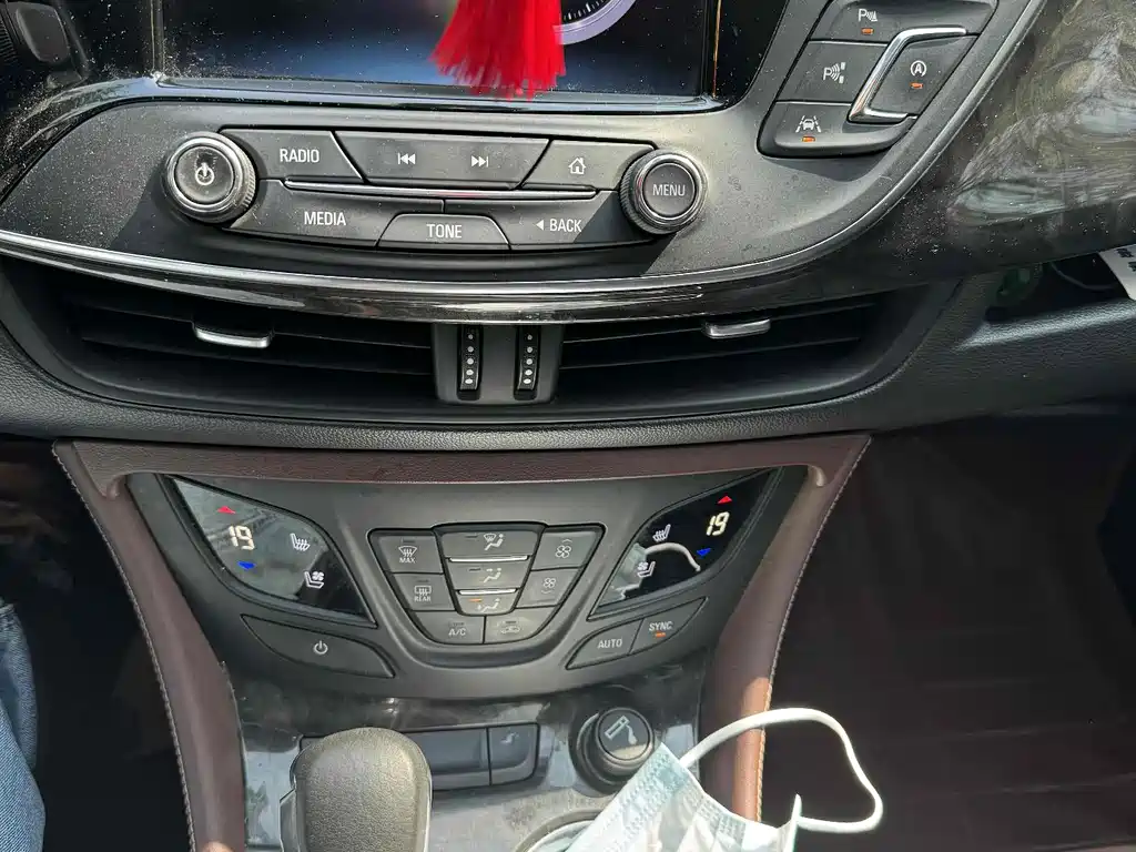 Buick Envision Plus 2015 — фото 11
