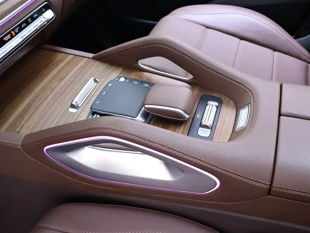Mercedes-Benz GLE 2025 — фото 12