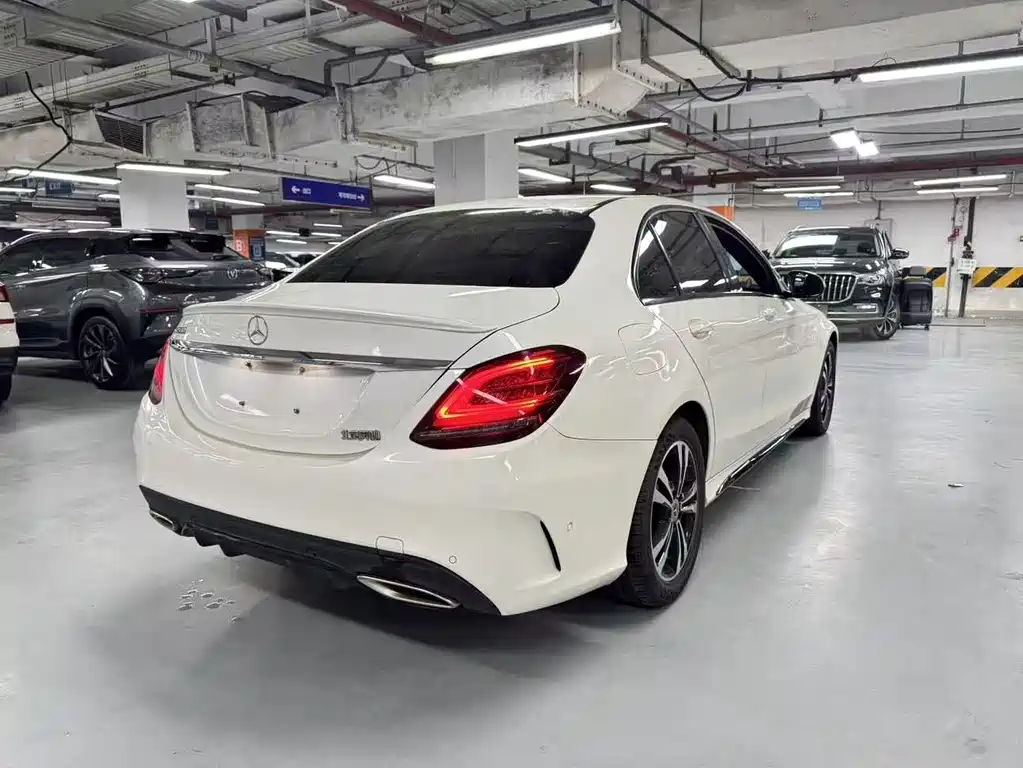 Mercedes-Benz C-Class 2019 — фото 13