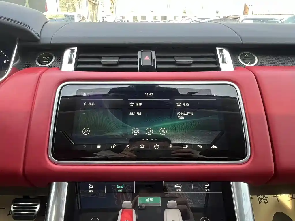 Land Rover Sport 2021 — фото 17