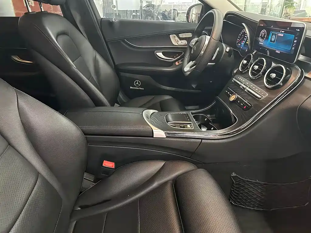 Mercedes-Benz C-Class 2020 — фото 3