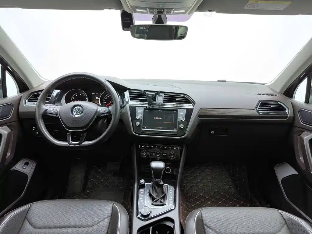 Volkswagen Tiguan L 2019 — фото 7