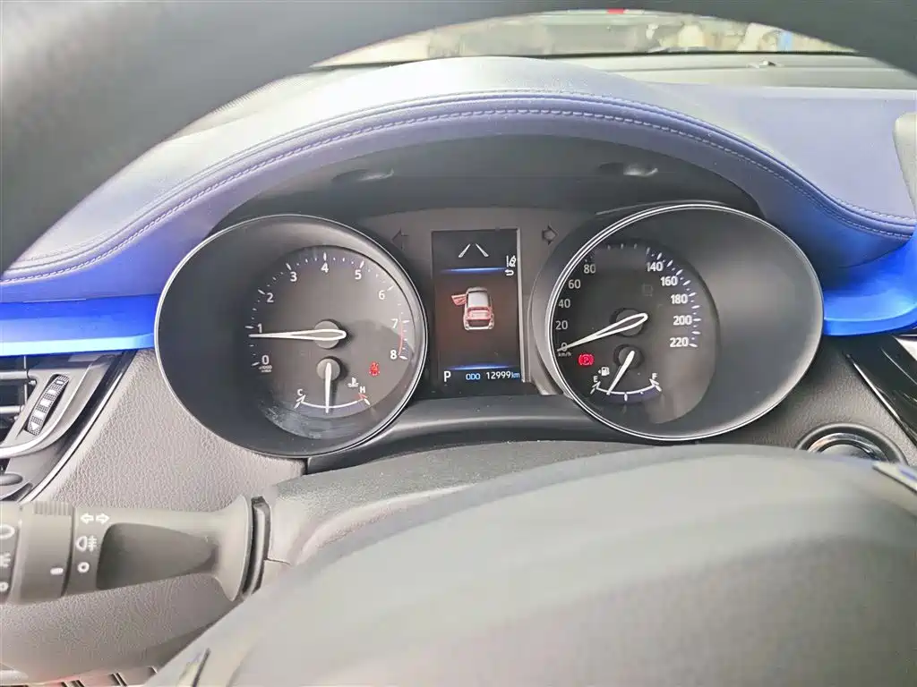 Toyota C-HR 2021 — фото 15