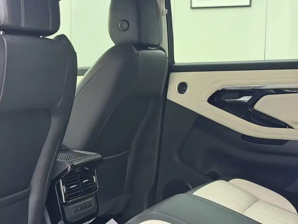 Land Rover Evoque 2022 — фото 8