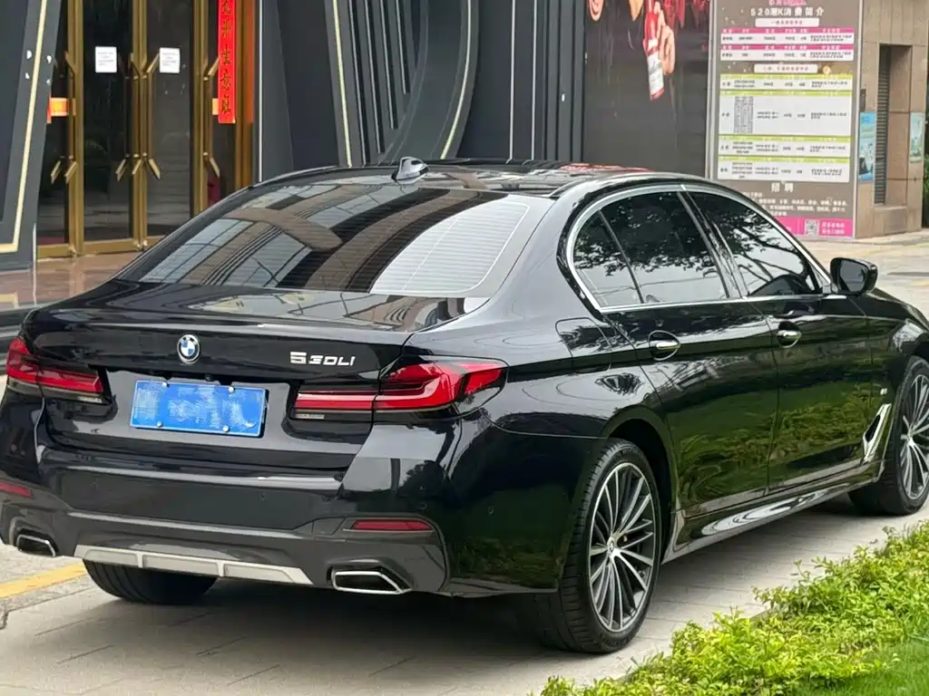BMW 5 Series 2022