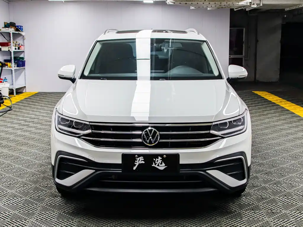 Volkswagen Tiguan L 2023 — фото 2