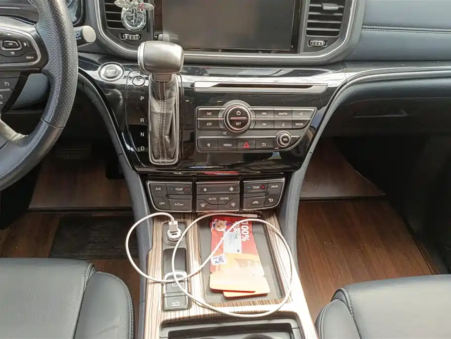 GAC Motor Trumpchi M8 2020 — фото 16