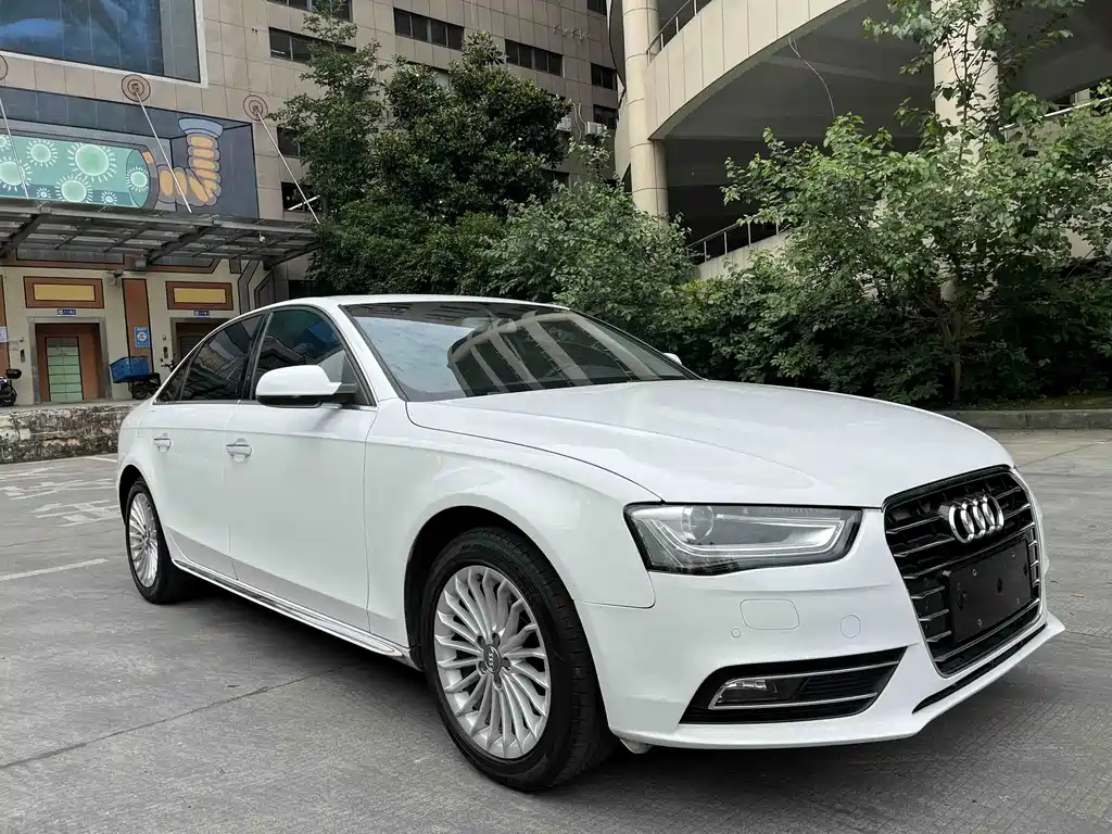 Audi A4L 2016