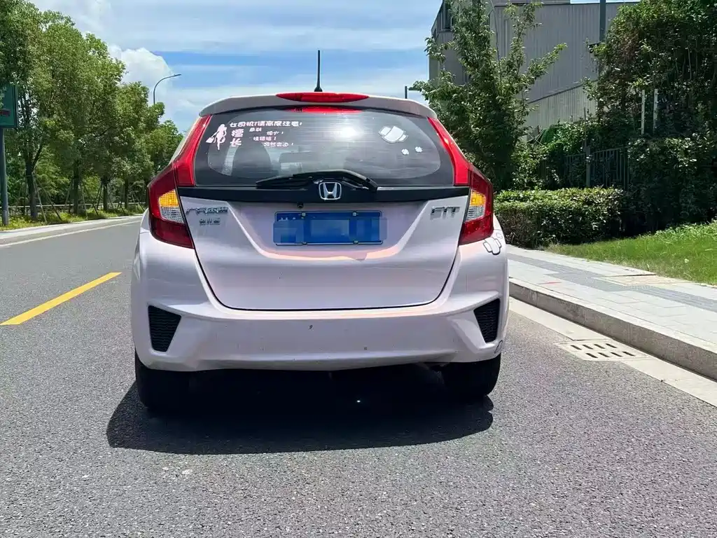 Honda Fit 2017 — фото 8